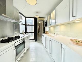 Mid Levels Central - Queen's Garden Block A 06