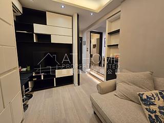 Sai Ying Pun - Tong Nam Mansion 03