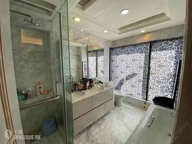 Sai Ying Pun - The Babington 10