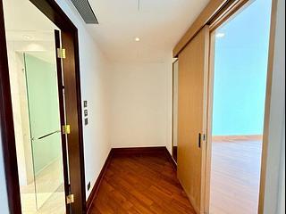 Mid Levels West - Cluny Park 16