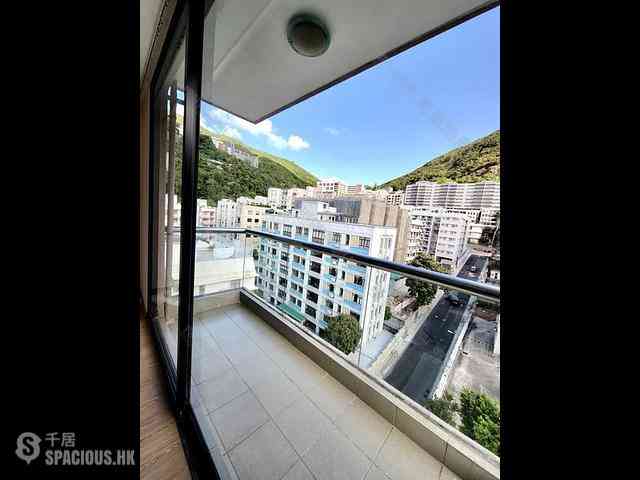 Happy Valley - Holly Court 04