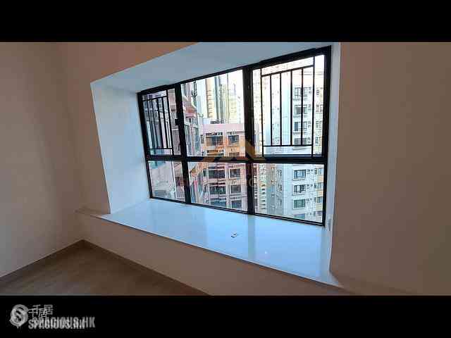 Mid Levels Central - Blessings Garden 07