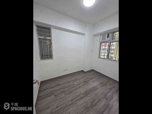 Wan Chai - Gold Jade Mansion 04