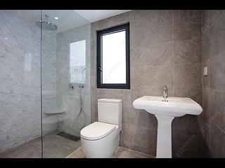 Sai Ying Pun - 35, Bonham Road 07