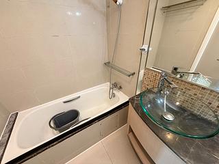 Tung Chung - Caribbean Coast Phase 3 Carmel Cove 12