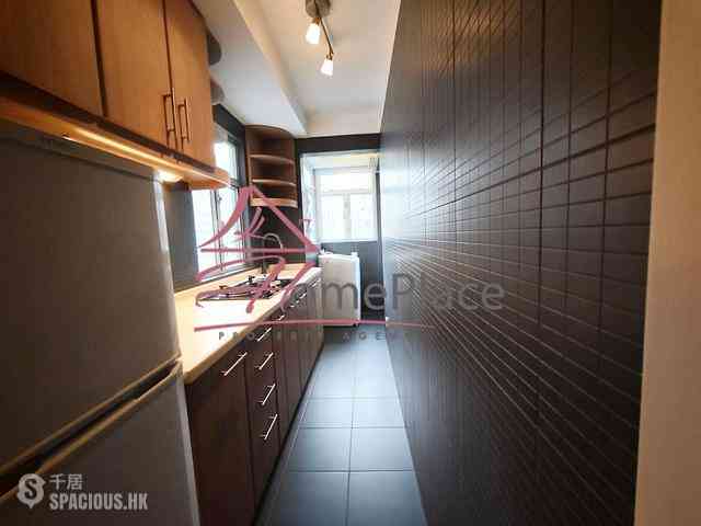 Soho - King Ho Building 03