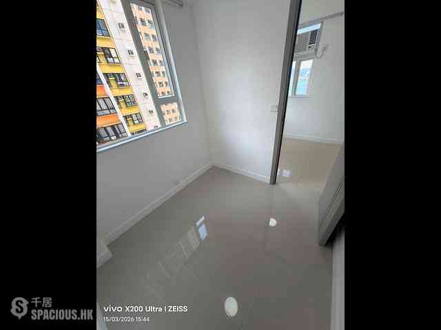 Kennedy Town - Han Yu Building 06