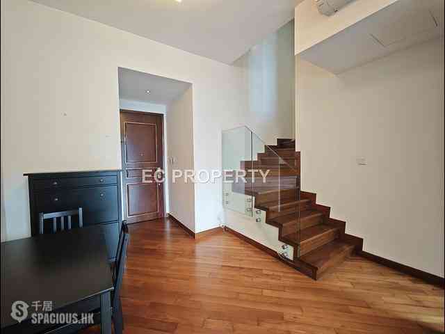 Wan Chai - The Avenue Phase 2 05