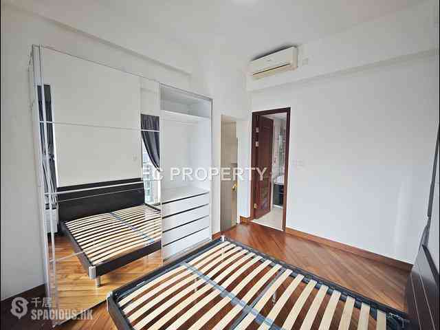 Wan Chai - The Avenue Phase 2 09