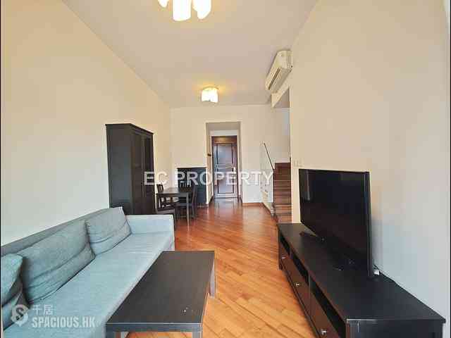 Wan Chai - The Avenue Phase 2 04