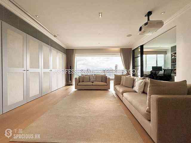 Stubbs Road - Evergreen Villa 05