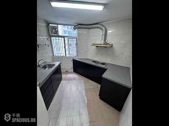 Fortress Hill - Harbour Heights Block 2 (Sung Fung Court) 02