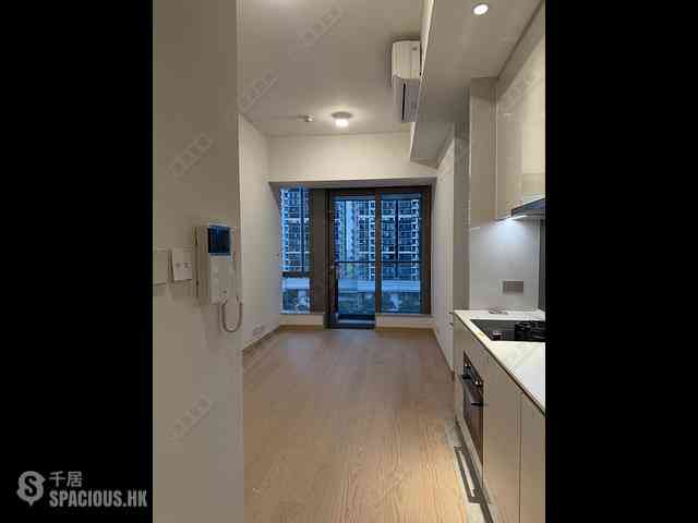 Lohas Park - Lohas Park Phase 12C Grand Seasons Tower 1A 01