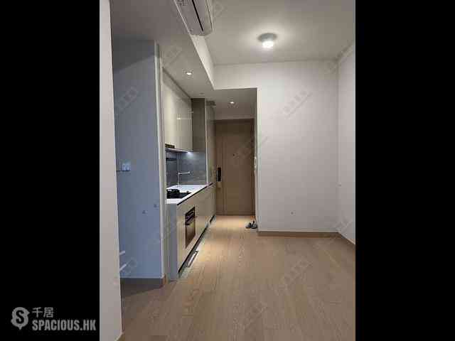 Lohas Park - Lohas Park Phase 12C Grand Seasons Tower 1A 02