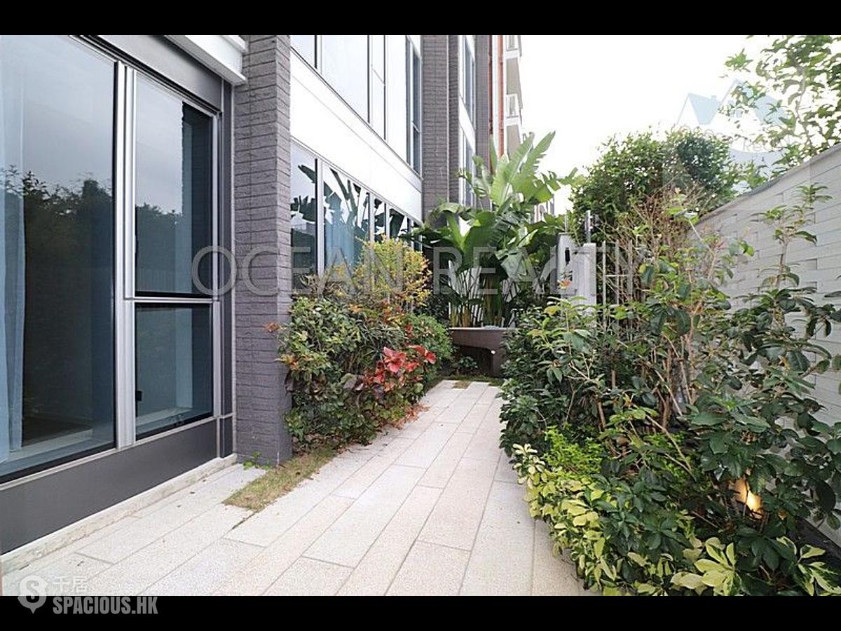 Clear Water Bay - Mount Pavilia 01