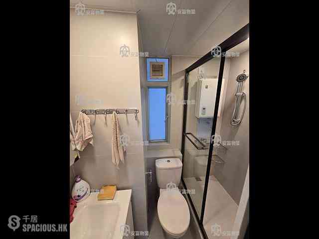 Tai Po - Tai Po Centre Phase 2 Block 5 06