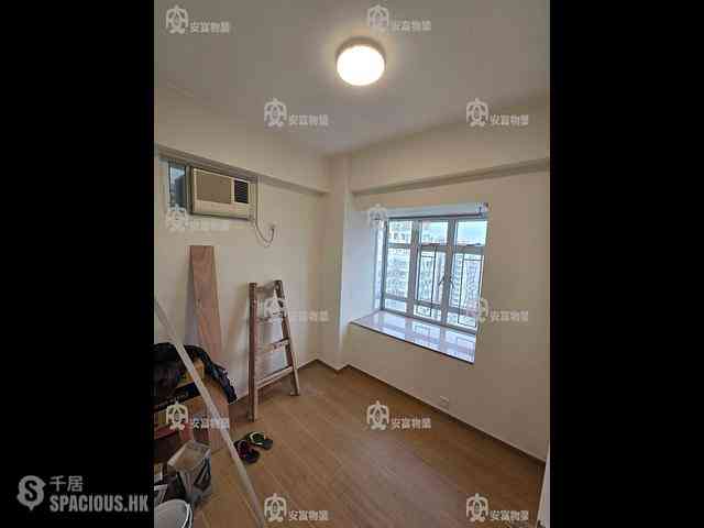 Tai Po - Tai Po Centre Phase 2 Block 5 08