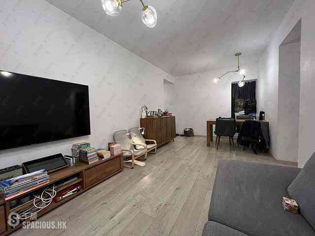 Mid Levels Central - The Grand Panorama 01