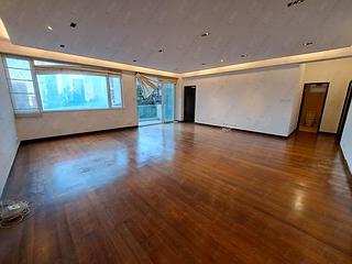 Mid Levels Central - Robinson Garden Apartments 04
