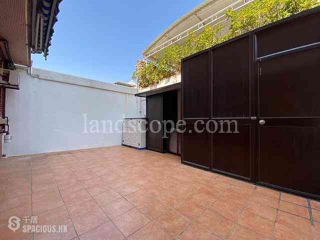 Chung Hom Kok - 19-25, Horizon Drive 07