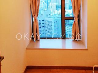 Wan Chai - The Zenith 09