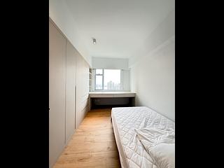 Mid Levels West - Realty Gardens 09