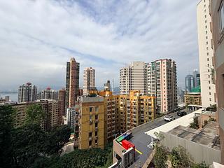 Mid Levels West - Realty Gardens 13