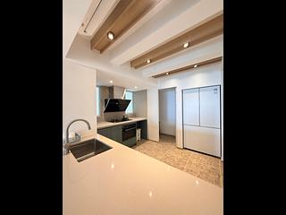 Mid Levels West - Realty Gardens 14