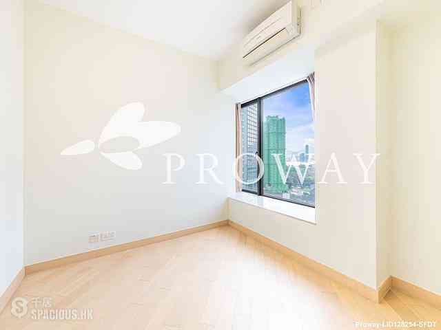 Causeway Bay - Park Haven 08