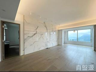 The Peak - Vivian Court 03
