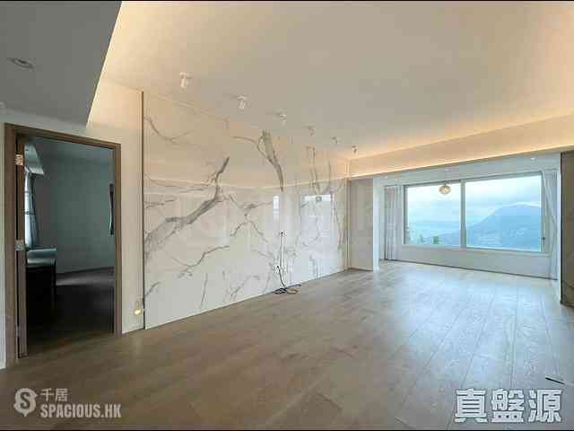 The Peak - Vivian Court 03
