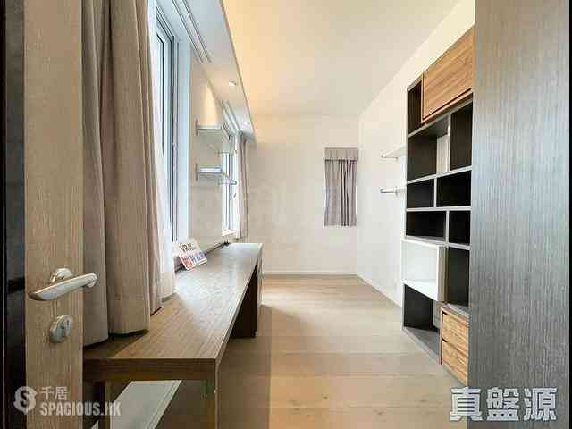 The Peak - Vivian Court 10