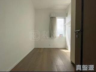 The Peak - Vivian Court 12