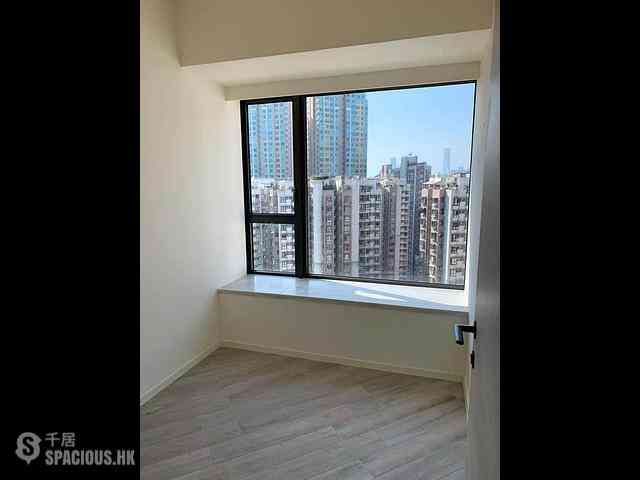 North Point - Fleur Pavilia Tower 1 06