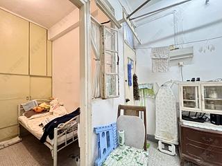 Mid Levels Central - Hong Lok Mansion 03