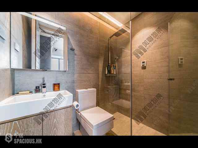 Wan Chai - The Gloucester 14