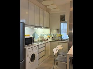 Sai Ying Pun - Golden Phoenix Court 04