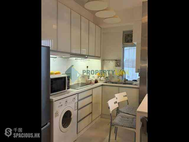 Sai Ying Pun - Golden Phoenix Court 04