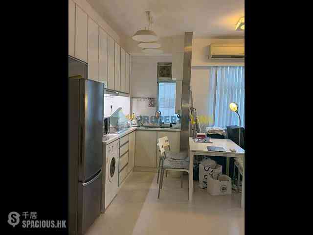 Sai Ying Pun - Golden Phoenix Court 06