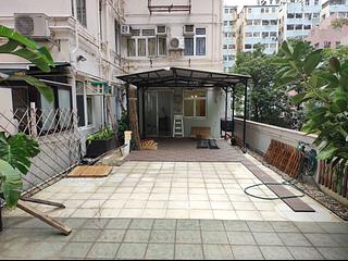 Sai Ying Pun - Hang Yue Building 03