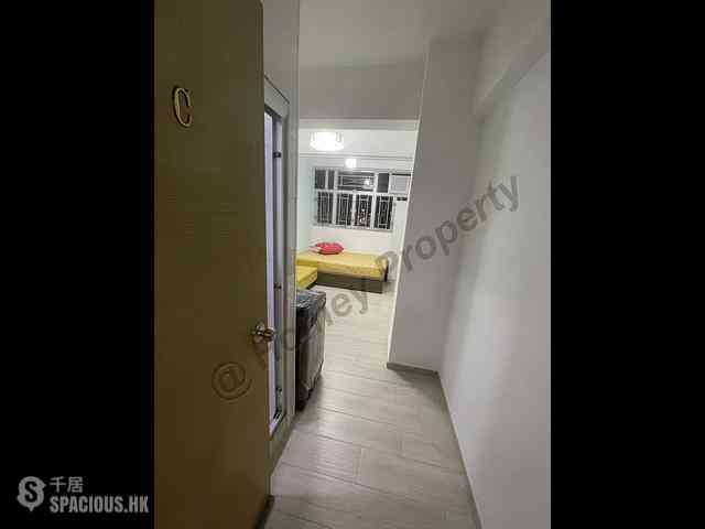 Mong Kok - Hong Lok Mansion 01