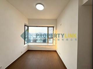Sai Ying Pun - Island Crest Block 2 03