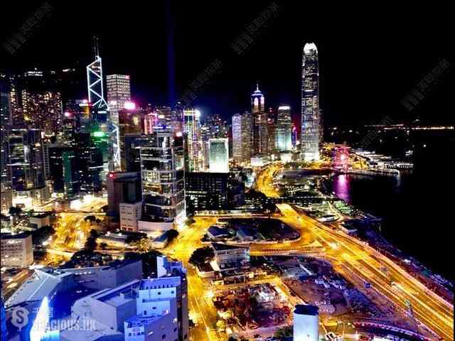 Wan Chai - Convention Plaza Apartments 01