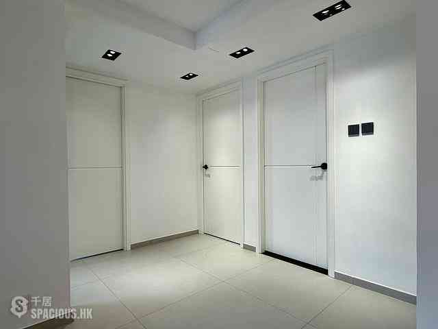 Mid Levels Central - Tregunter Tower 3 04
