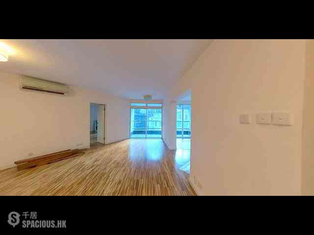 Soho - Albron Court 01