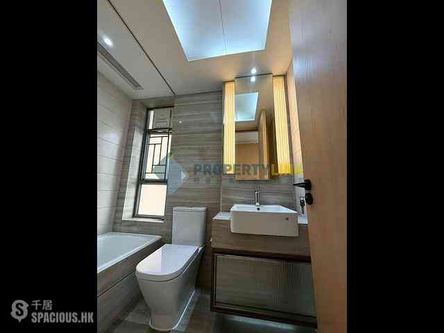 Sai Ying Pun - Island Crest 16