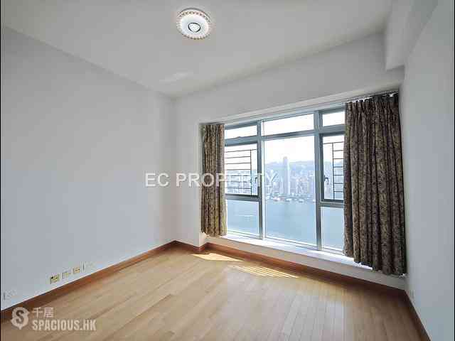 West Kowloon - The Harbourside 10