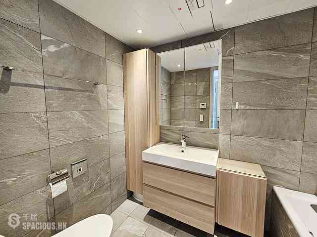 Chung Hom Kok - Pinewaver Villas 05
