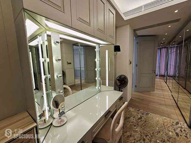 Chung Hom Kok - Pinewaver Villas 08