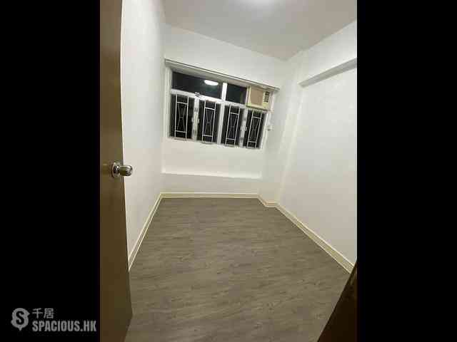 Chai Wan - Yen Lok Building Block B 08